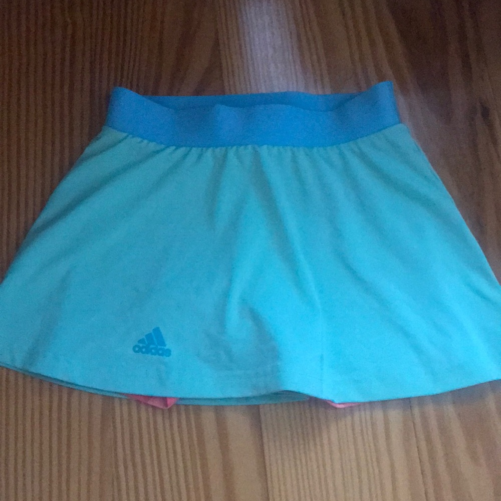 Adidas girls tennis skirt size 9/10